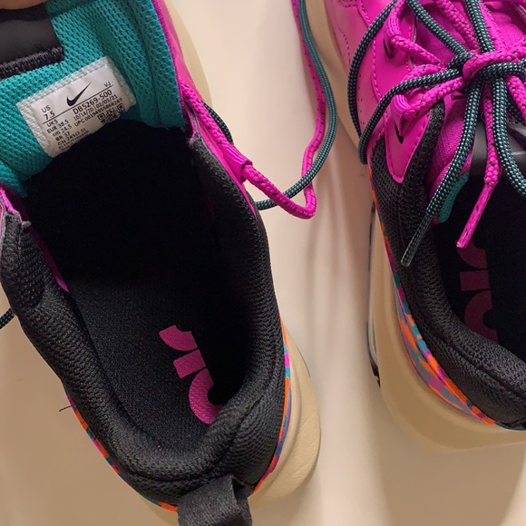 Nike Air Max Viva 7.5 hyper magenta sneaker - Picture 8 of 10